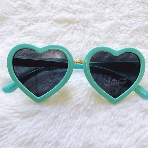 Stylens Other - Pixie Green Girl Heart-shape Sunglasses